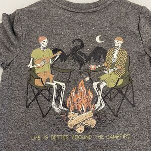 NWT Tommy Bahama Boys Life is Better Around The Campfire Gray T-shirt Size XS(4)